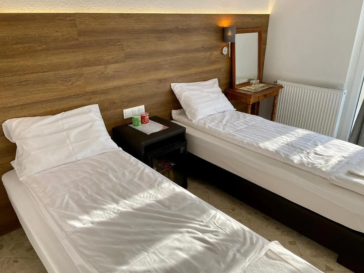 Hotel Cinkota Residence Budapest